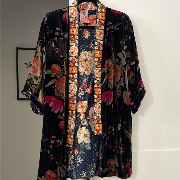 Johnny Was Reversible Velvet and Silk embroidered Kimono - Picture 1 of 4
